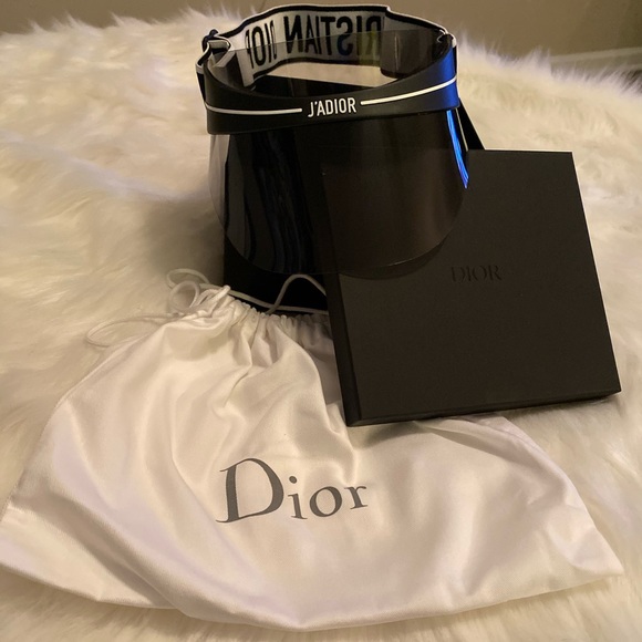 Not going to wear - Picture 3 of 3